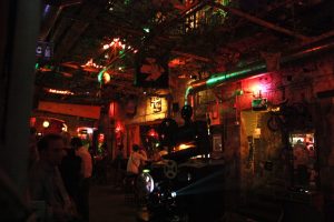awesome ruin pubs in budapest